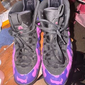 Nike Kids Sneakers - Black and Pink